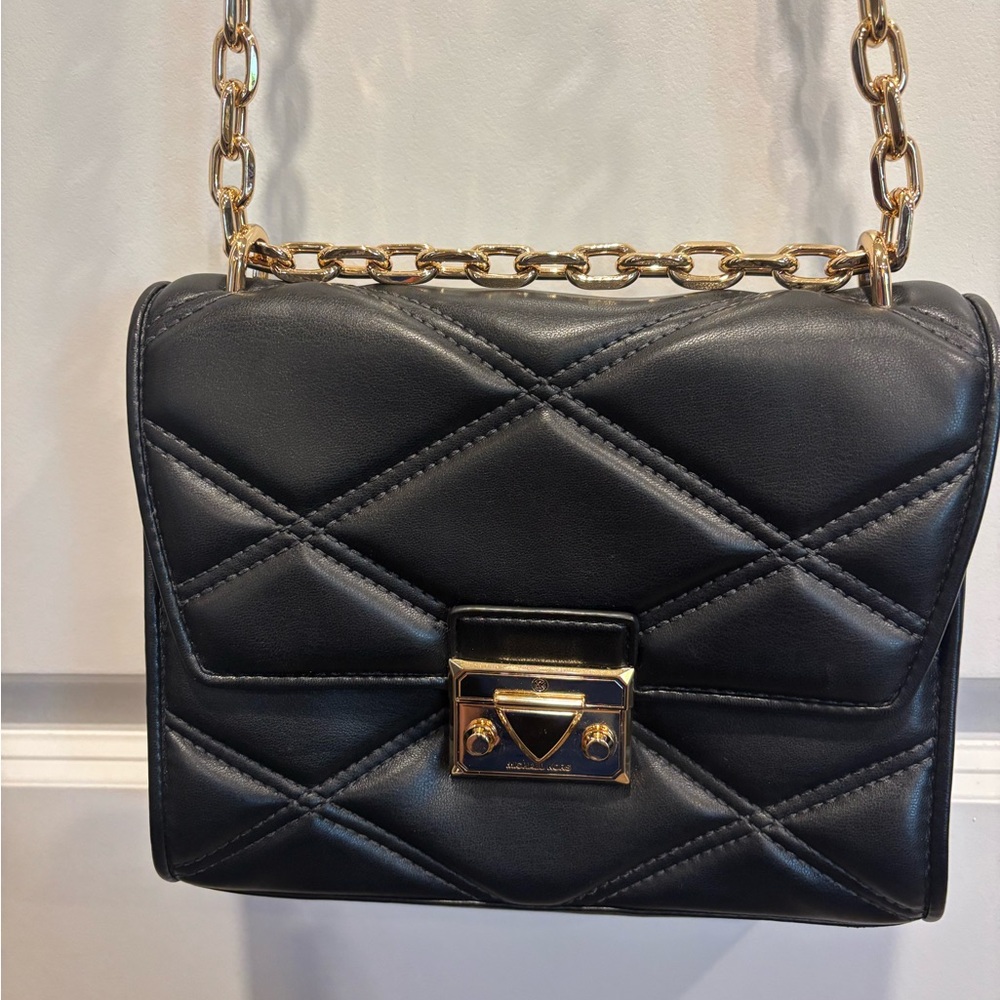 Elegant Black Quilted Chain Shoulder Bag